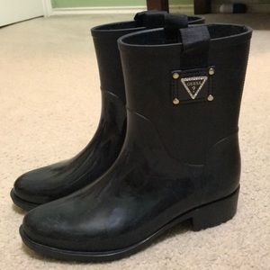 Guess rain boots